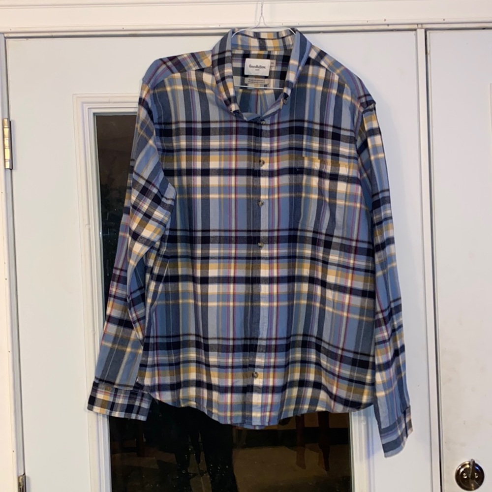 Goodfellow button down shirt, Size-xxl, excellent condition.